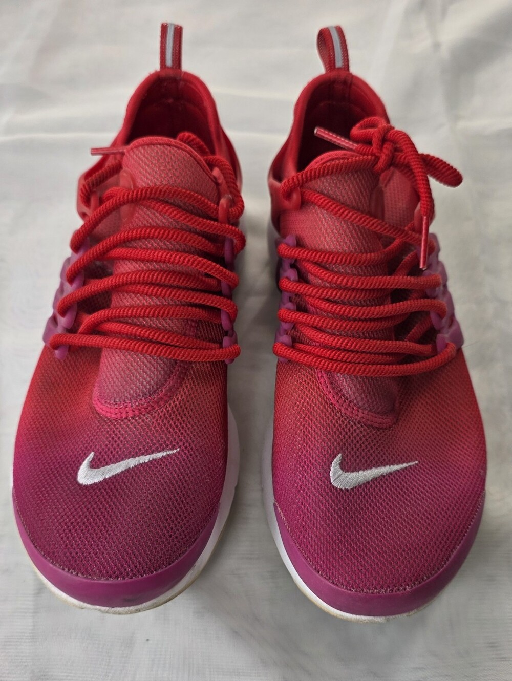 Nike Pink/Red Gradient Running Sneakers
